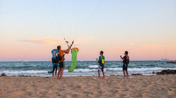 Stages de kitesurf à Montpellier : initiation avec des experts